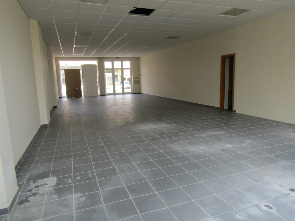 Loja para Arrendamento em Miranda do Douro Foto 14