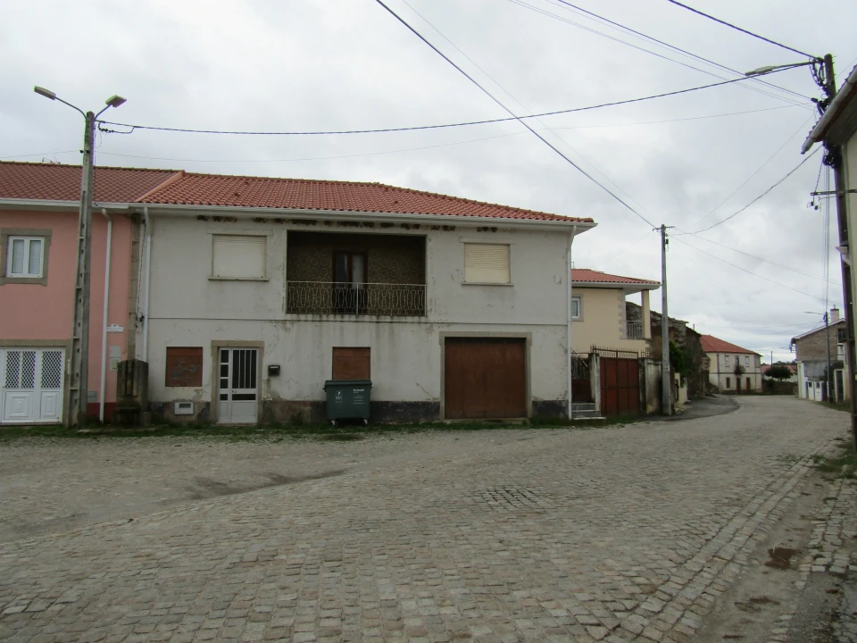 Moradia T4 para Venda em Palaçoulo Foto 28