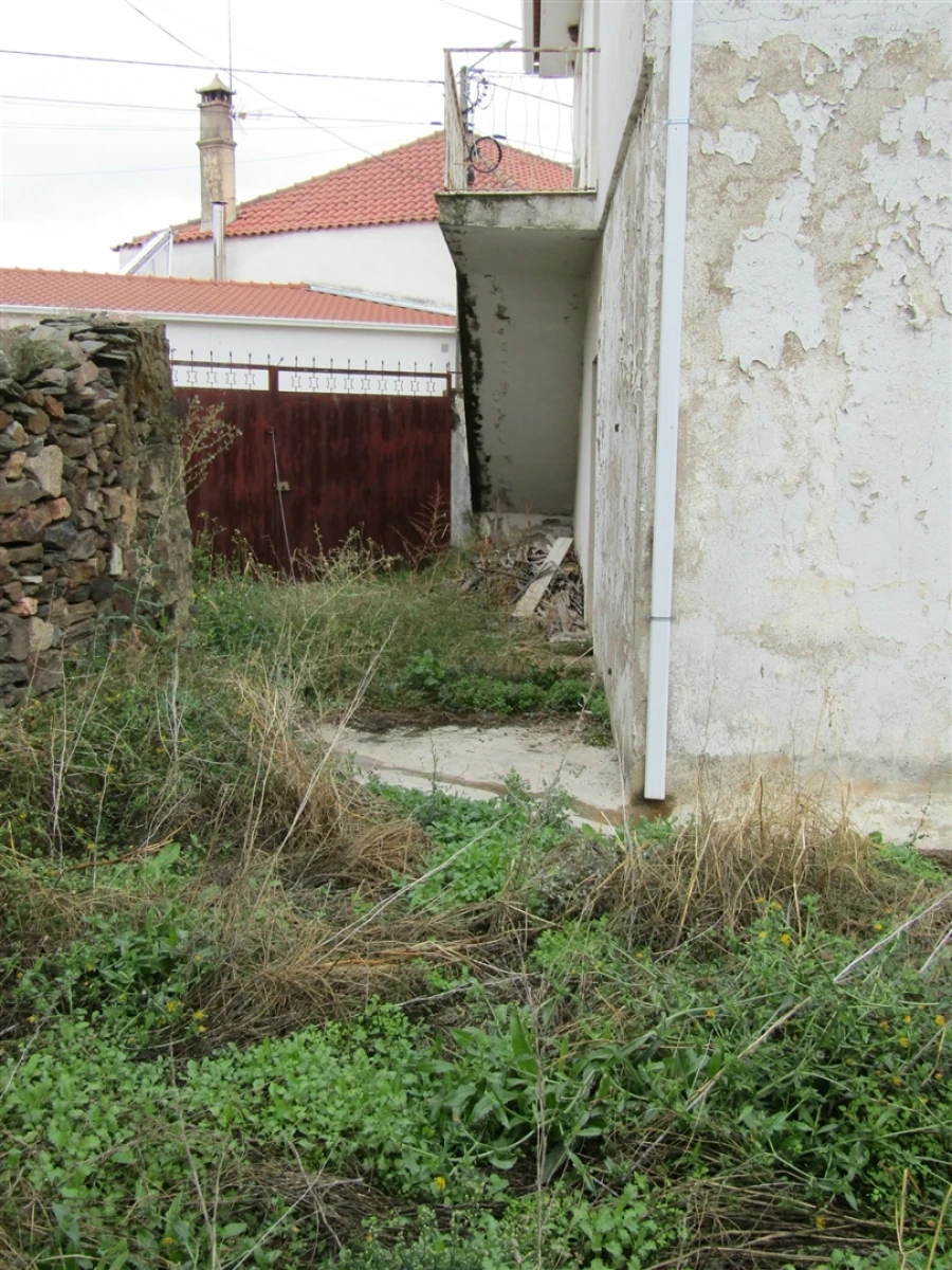 Moradia T4 para Venda em Palaçoulo Foto 22