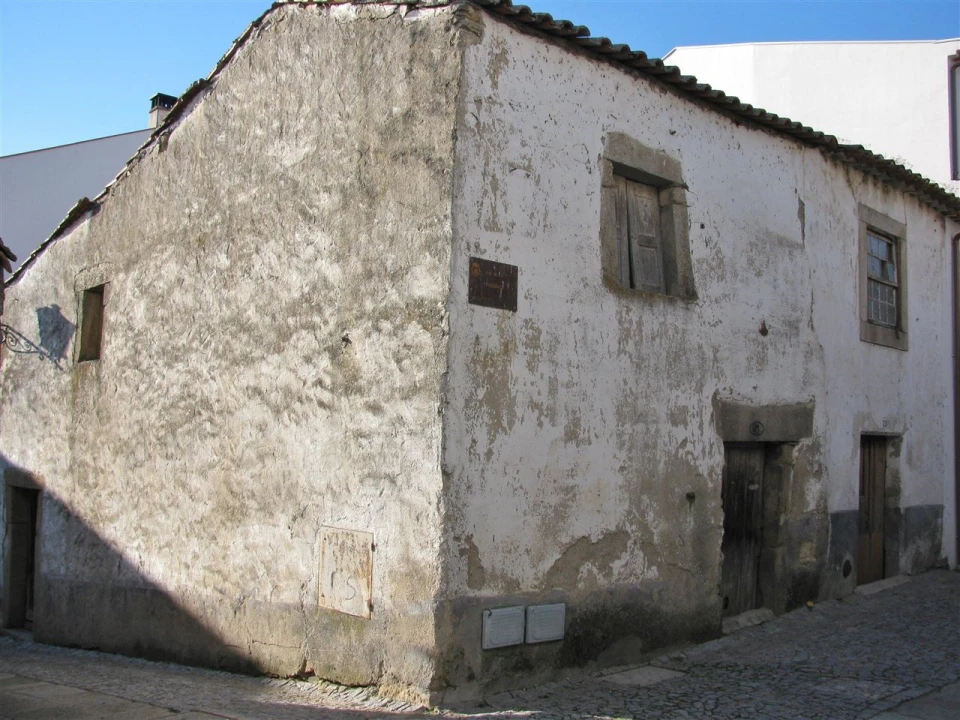 Moradia T3 para Venda em Miranda do Douro Foto 7