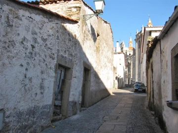 Moradia T3 para Venda em Miranda do Douro