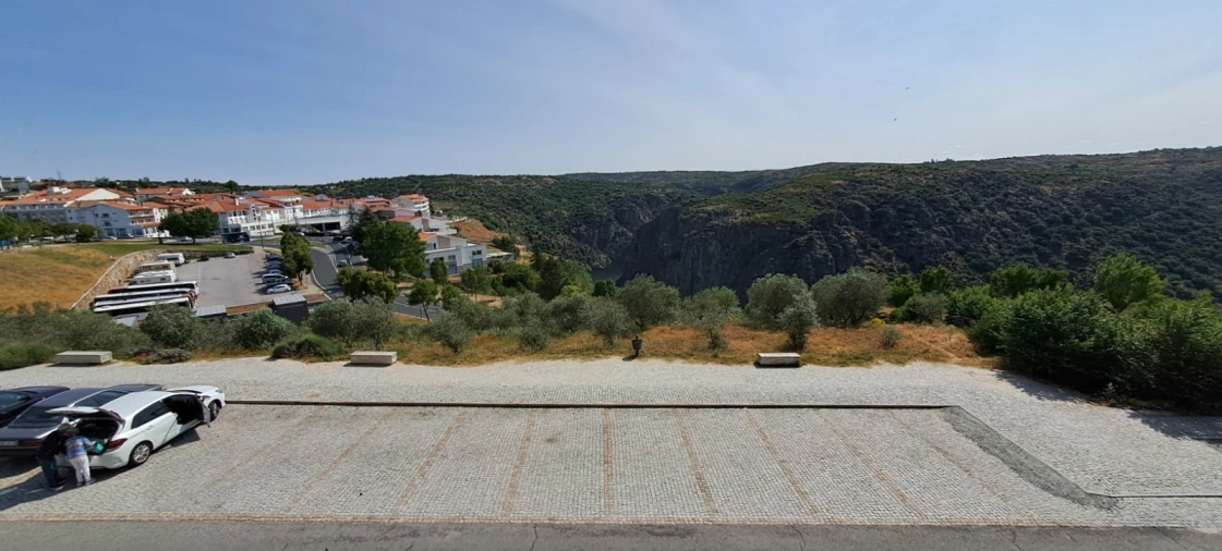 Moradia T3 para Venda em Miranda do Douro Foto 15