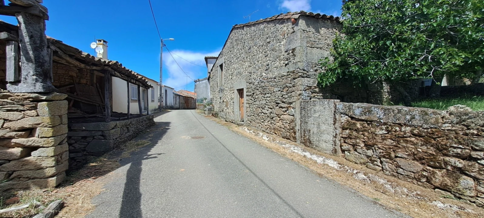 Moradia T6 para Venda em Genisio Foto 40