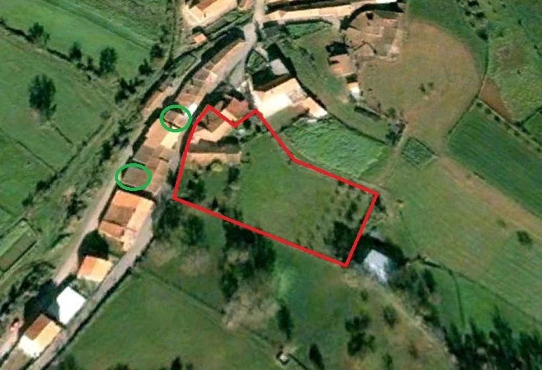 Moradia T6 para Venda em Genisio Foto 52