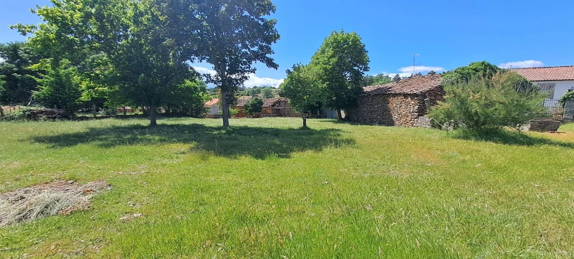 Moradia T6 para Venda em Genisio Foto 43