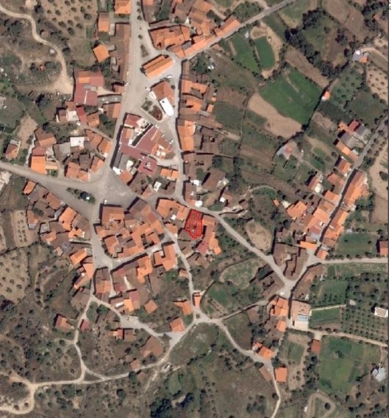 Moradia T0 para Venda em Picote Foto 2