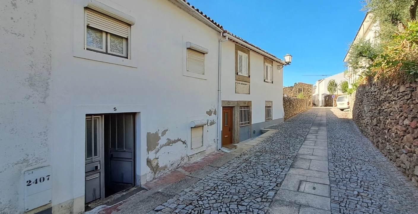 Moradia T2 para Venda em Miranda do Douro Foto 23