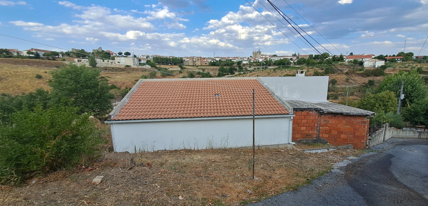 Moradia T3 para Venda em Miranda do Douro Foto 23