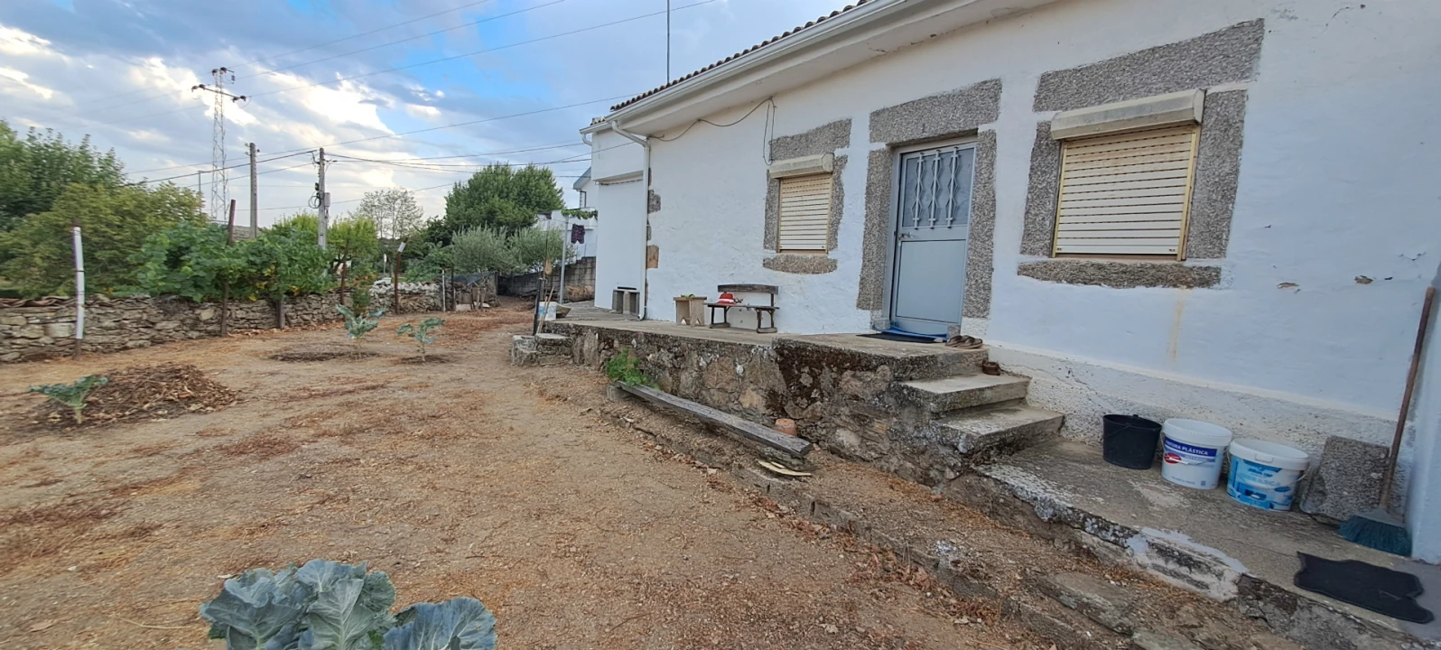 Moradia T3 para Venda em Miranda do Douro Foto 21
