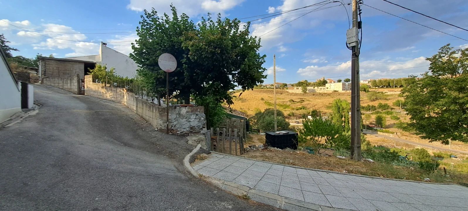 Moradia T3 para Venda em Miranda do Douro Foto 22