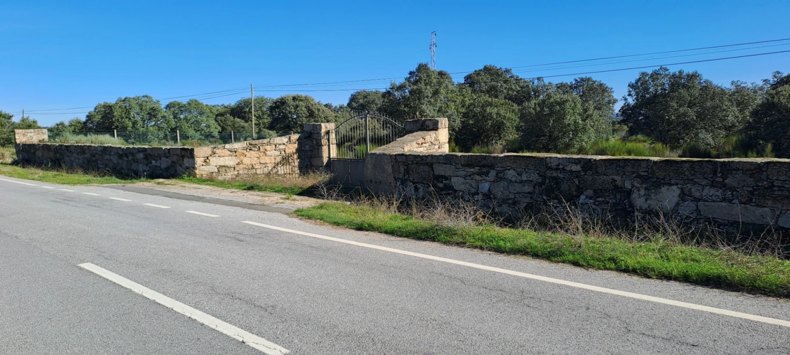 Terreno para Venda em Miranda do Douro Foto 2