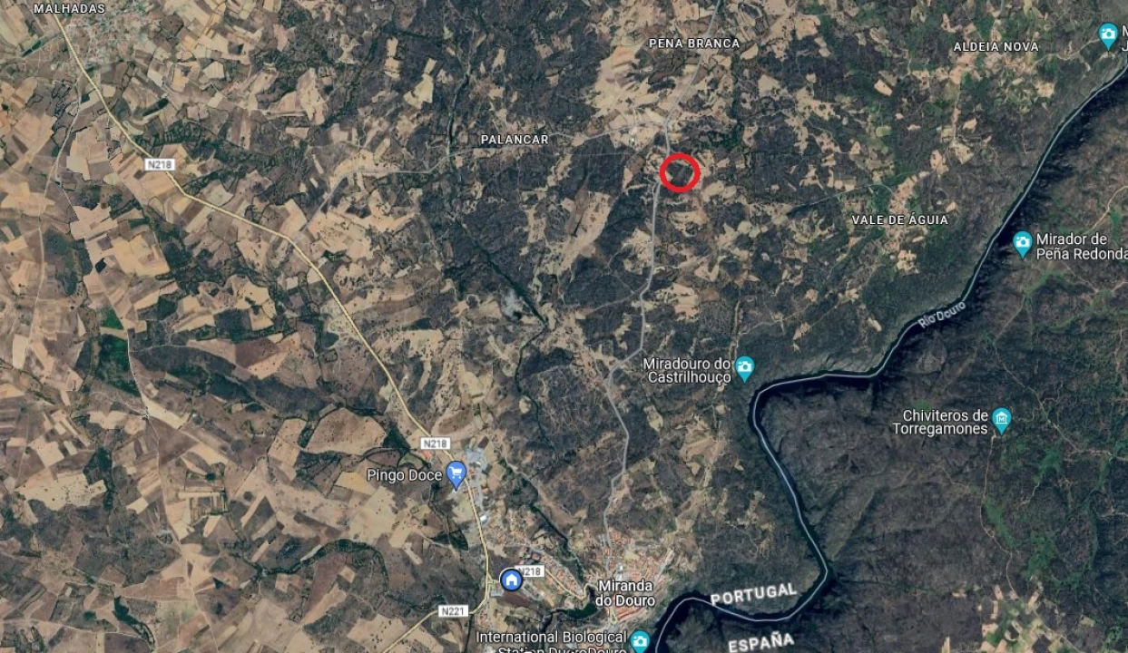 Terreno para Venda em Miranda do Douro Foto 6