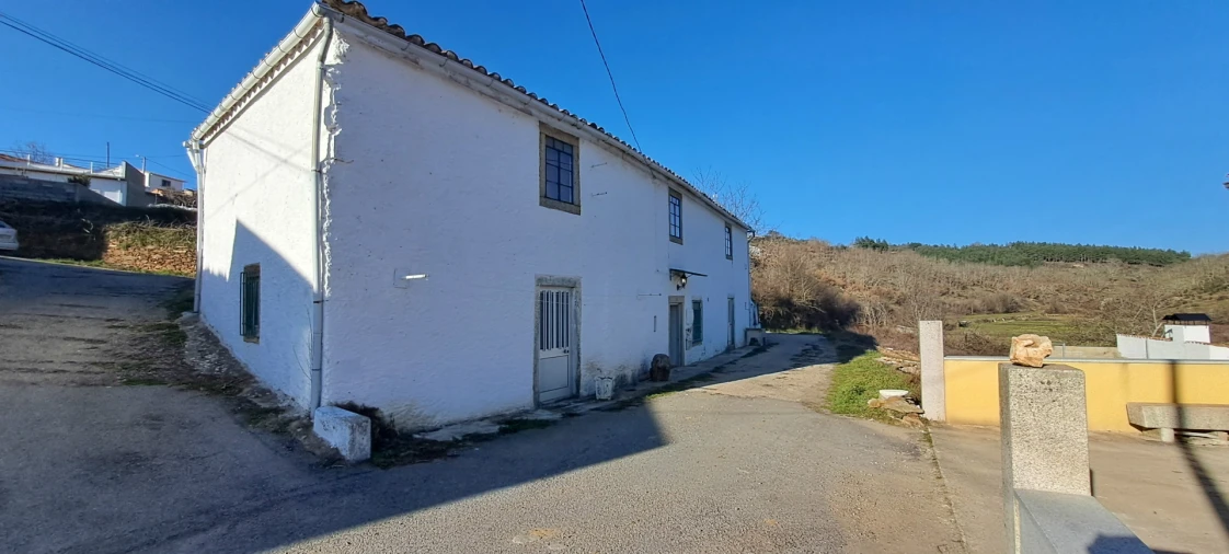 Moradia T3 para Venda em São Martinho de Angueira Foto 29