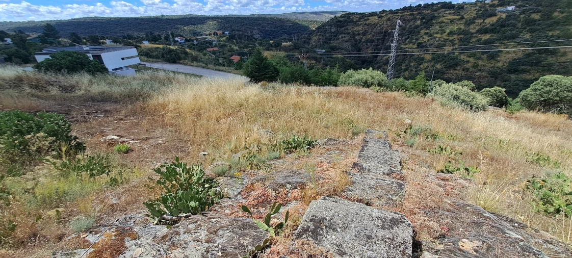 Terreno para Venda em Miranda do Douro Foto 6