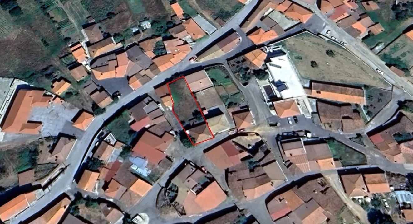 Moradia T4 para Venda em São Martinho de Angueira Foto 3