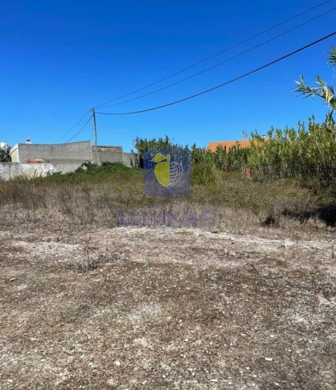 Terreno para Venda em Atouguia da Baleia