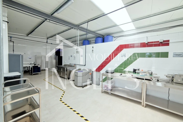 Armazém para Venda em Marvila, Ribeira Santarém, São Salvador, São Nicolau Foto 10