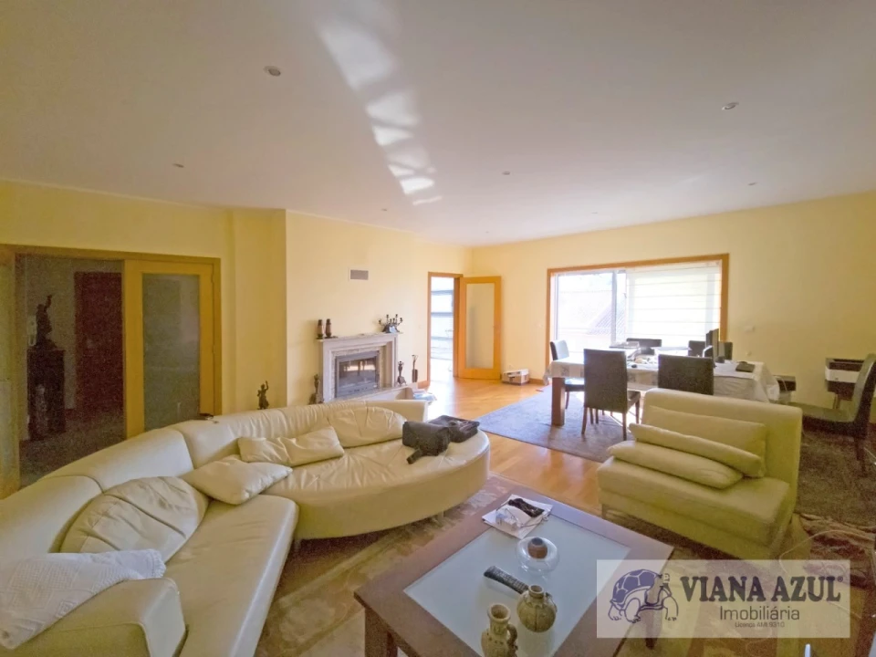 Apartamento T3 para Venda em Areosa Foto 4