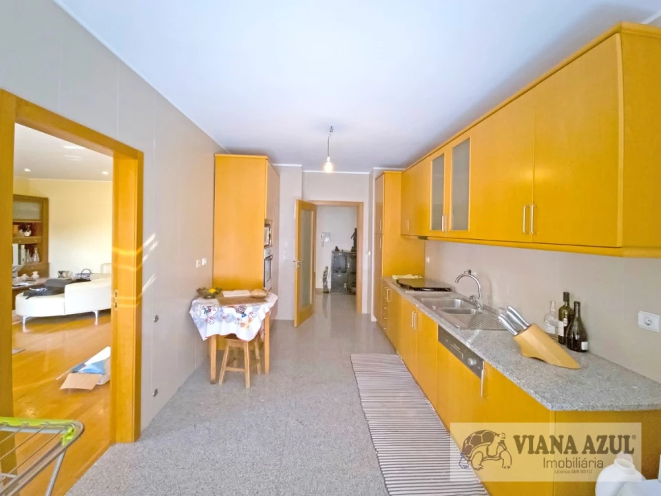 Apartamento T3 para Venda em Areosa Foto 5