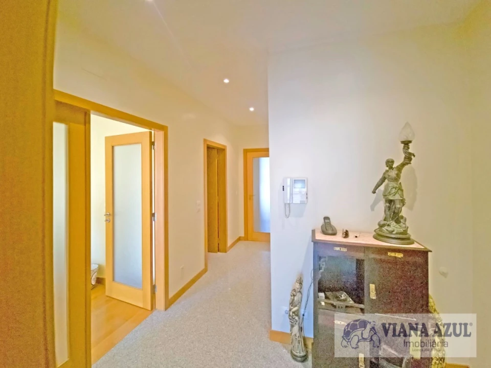 Apartamento T3 para Venda em Areosa Foto 11