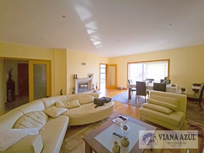 Apartamento T3 para Venda em Areosa Foto 4