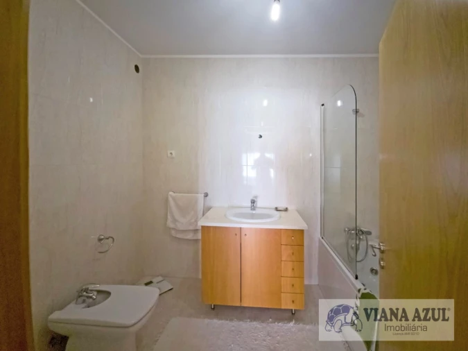 Apartamento T3 para Venda em Areosa Foto 17