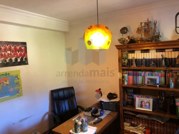 Moradia T4 para Venda em Eiras e São Paulo de Frades