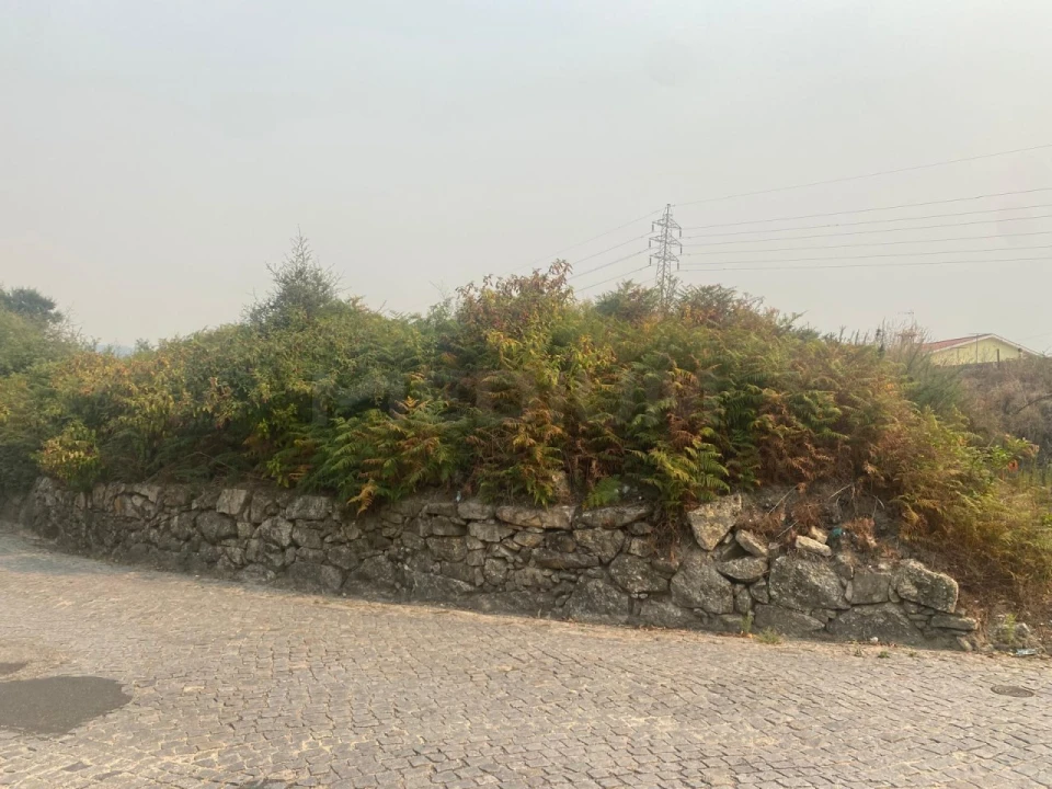 Terreno para Venda em Gondifelos, Cavalões e Outiz Foto 10