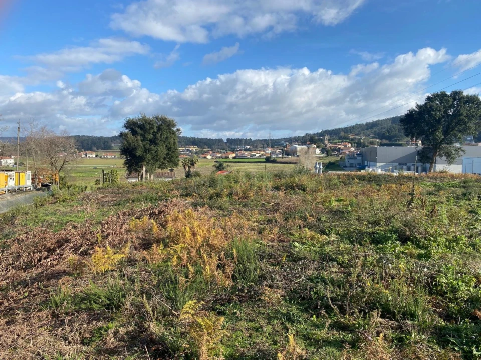 Terreno para Venda em Gondifelos, Cavalões e Outiz Foto 4