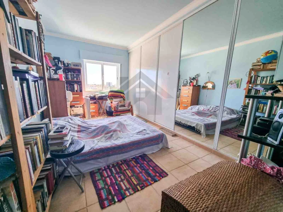 Apartamento T4 para Venda em Portimão Foto 28