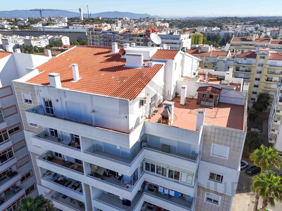 Apartamento T4 para Venda em Portimão Foto 36