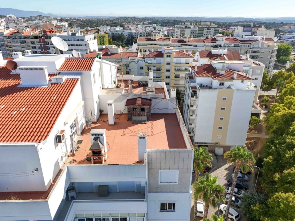 Apartamento T4 para Venda em Portimão Foto 38