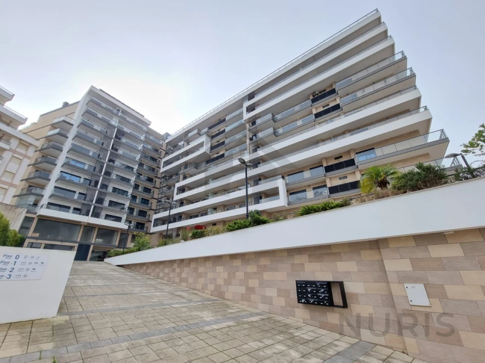 Apartamento T2 para Venda em Portimão Foto 5