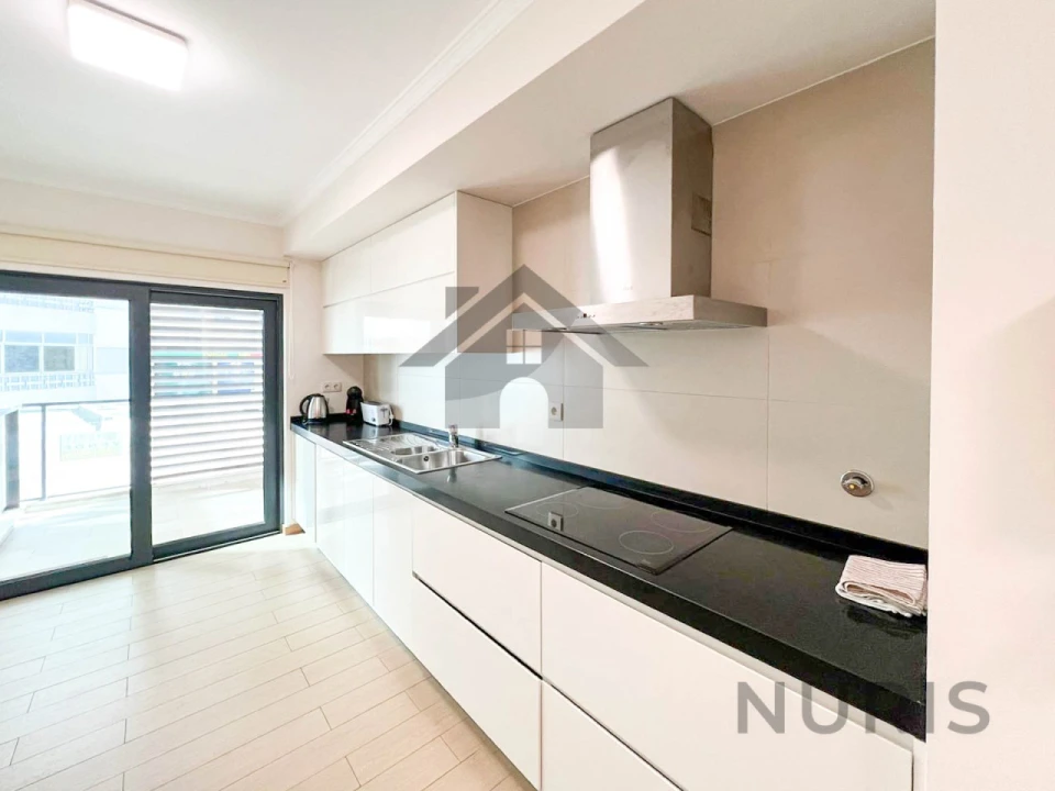 Apartamento T2 para Venda em Portimão Foto 9