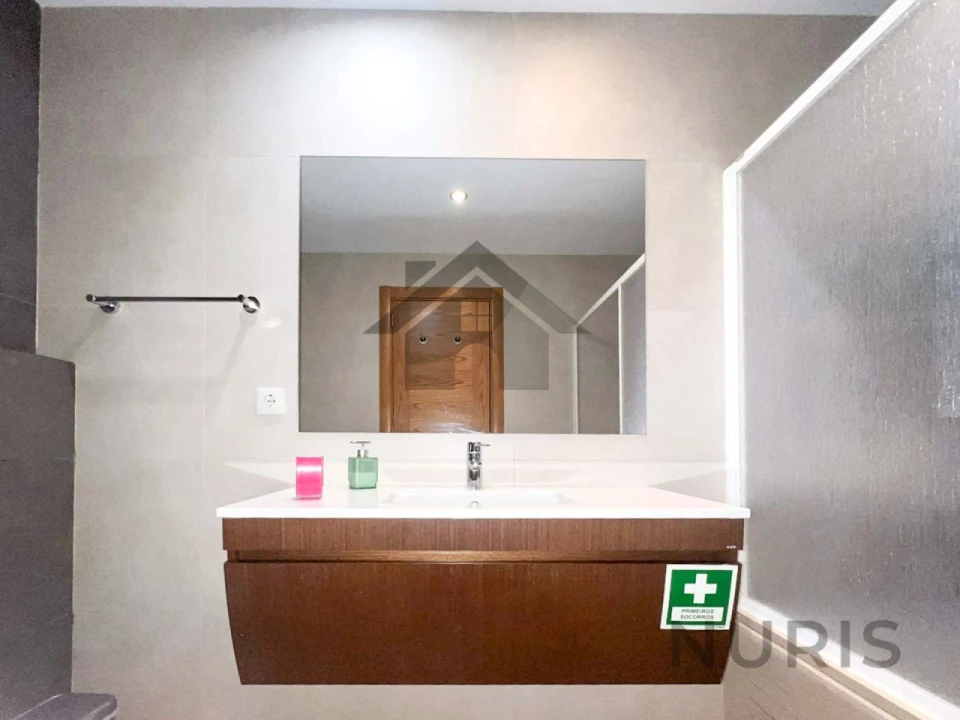 Apartamento T2 para Venda em Portimão Foto 21