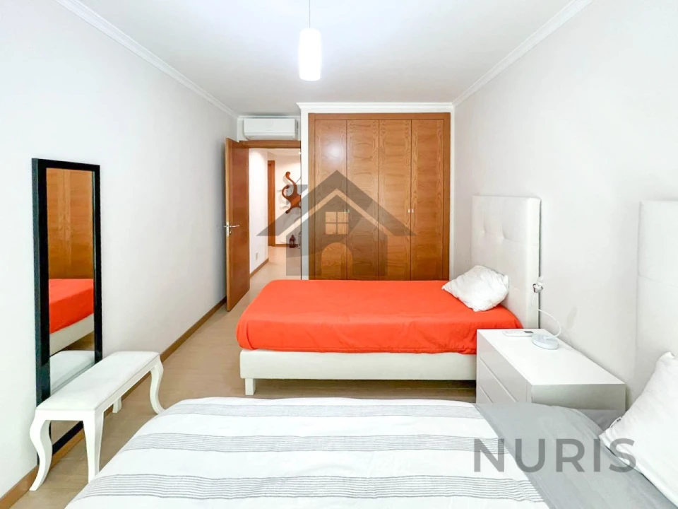 Apartamento T2 para Venda em Portimão Foto 23