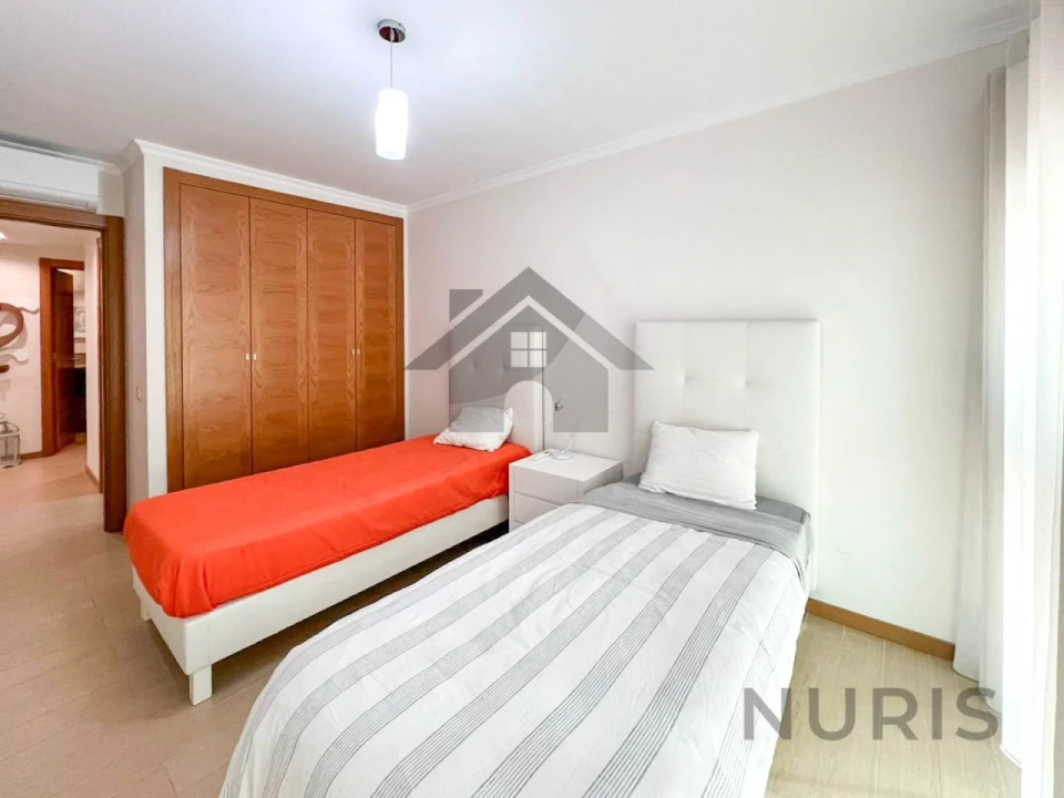 Apartamento T2 para Venda em Portimão Foto 25