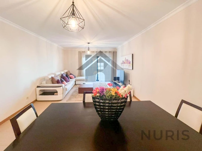 Apartamento T2 para Venda em Portimão Foto 6
