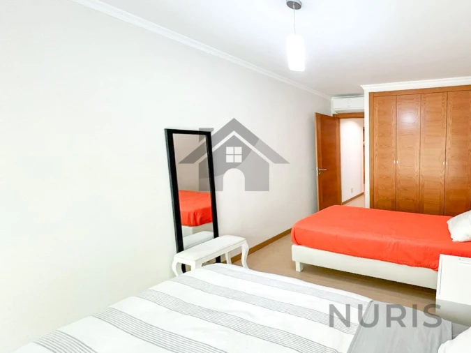 Apartamento T2 para Venda em Portimão Foto 24