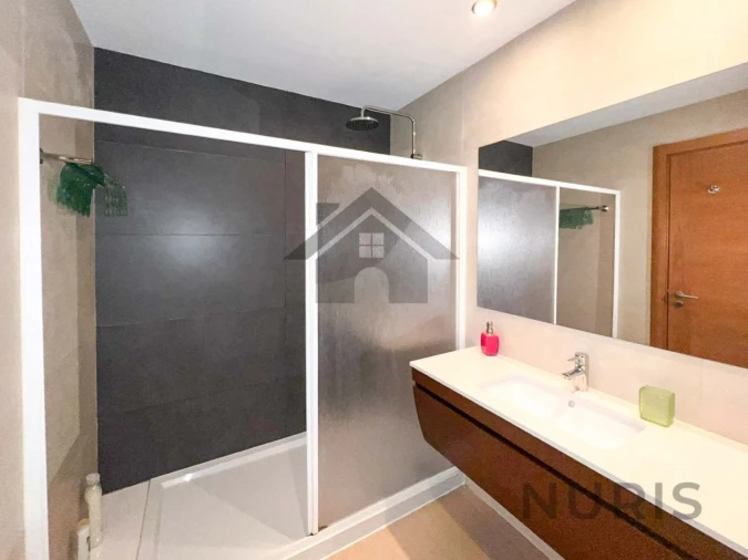 Apartamento T2 para Venda em Portimão Foto 28