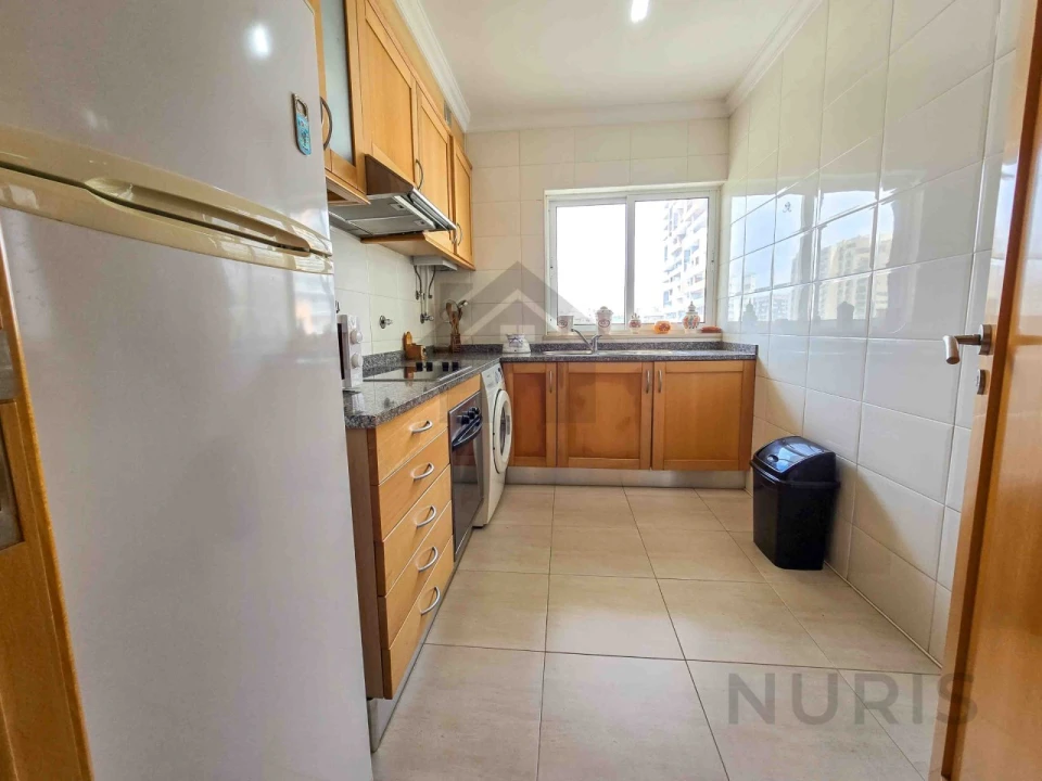 Apartamento T2 para Venda em Portimão Foto 7