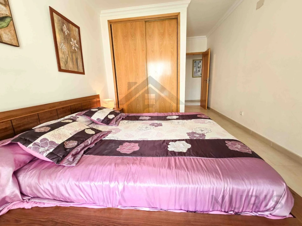 Apartamento T2 para Venda em Portimão Foto 14