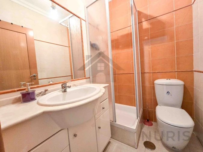 Apartamento T2 para Venda em Portimão Foto 15