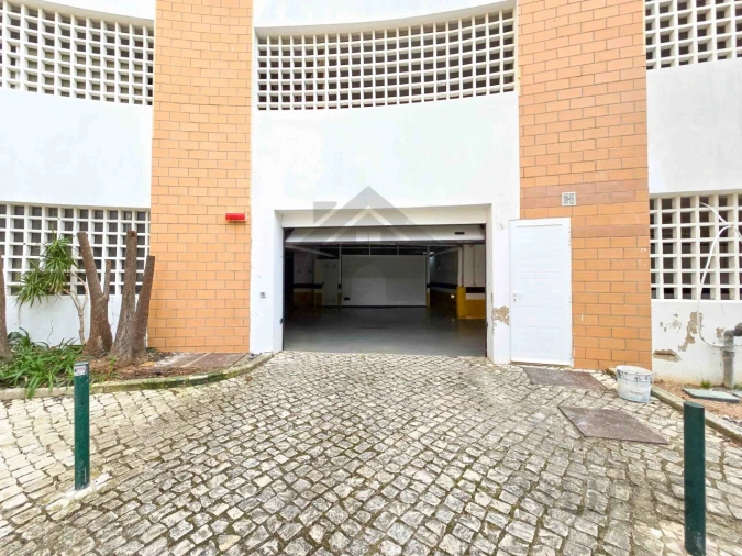 Apartamento T2 para Venda em Portimão Foto 28