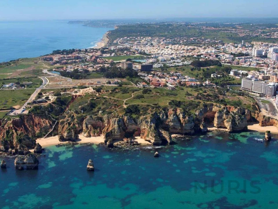 Terreno para Venda em Lagos (São Sebastião e Santa Maria) Foto 2