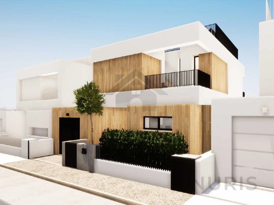 Moradia T4 para Venda em Alte Foto 3