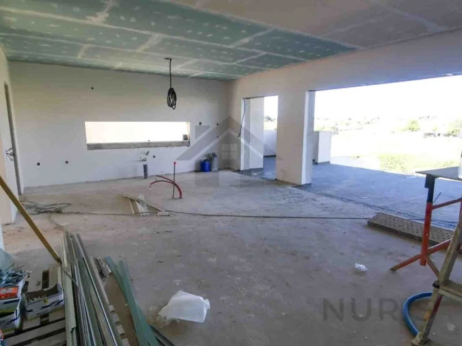 Moradia T4 para Venda em Alte Foto 22