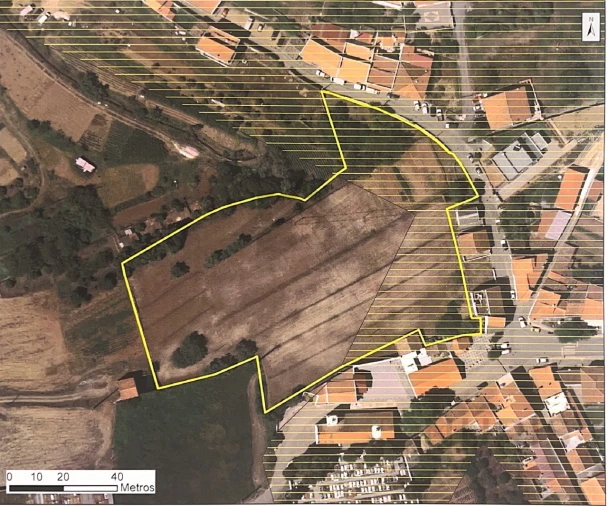 Quinta T2 para Venda em Marmelete Foto 35