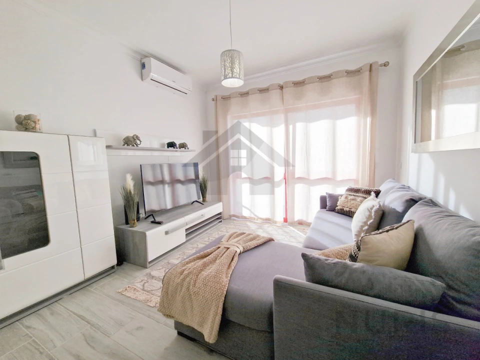 Apartamento T2 para Arrendamento férias em Portimão Foto 3