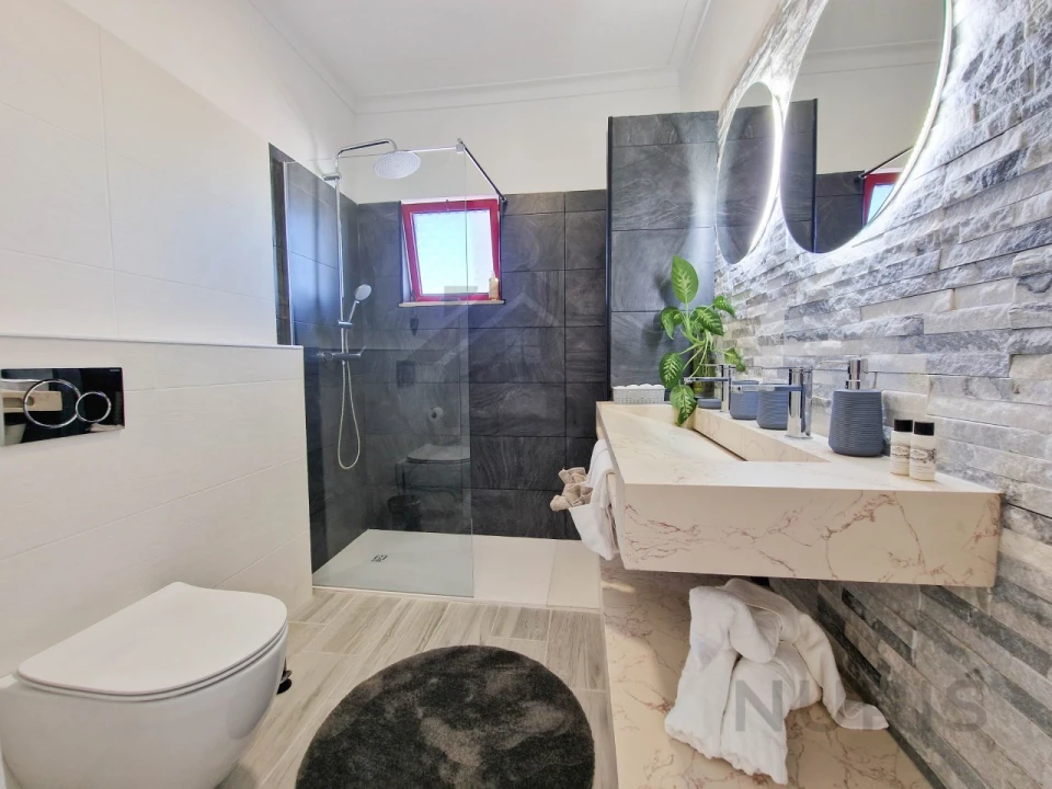 Apartamento T2 para Arrendamento férias em Portimão Foto 30